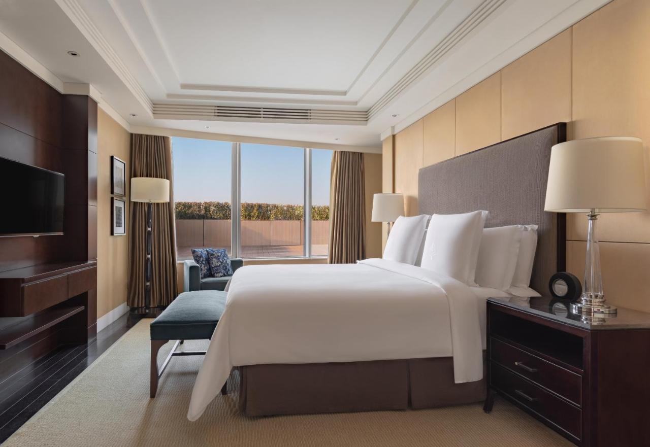 Four Seasons Hotel Пекин Экстерьер фото